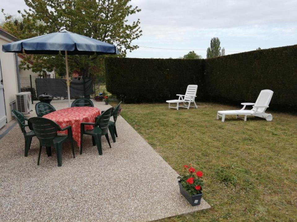 Maison Independante Lailly-en-Val Экстерьер фото